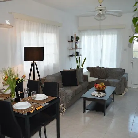 The Address - Beach House * Larnaca